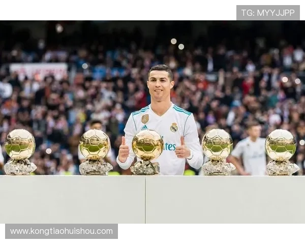 22号球衣足球明星的传奇故事与辉煌成就揭秘